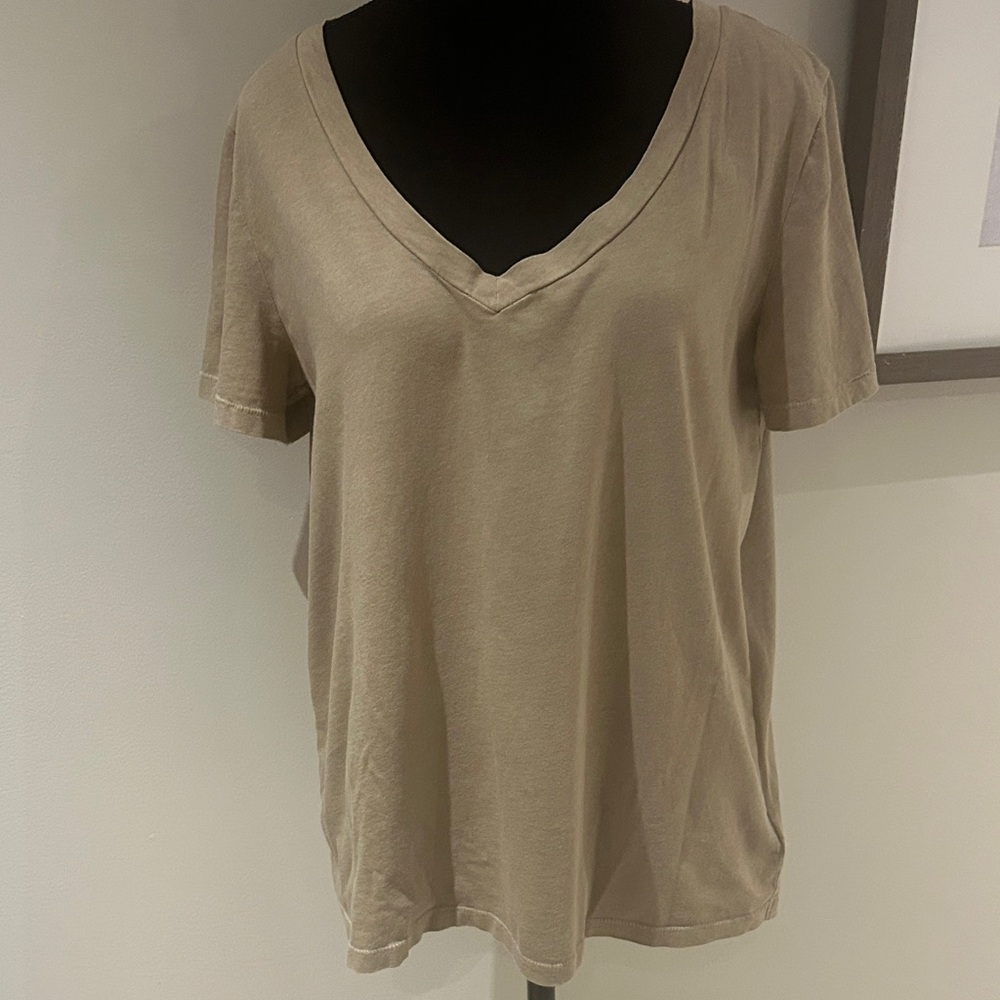 GAP Tan V-Neck Short Sleeve Tee made from organic cotton